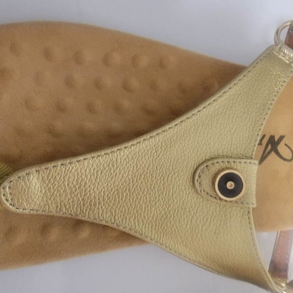 Athlefit Women's Comfortable Orthopedic Sandals Thong Dressy T-Strap SIZE 9 GOLD - Picture 2 of 15